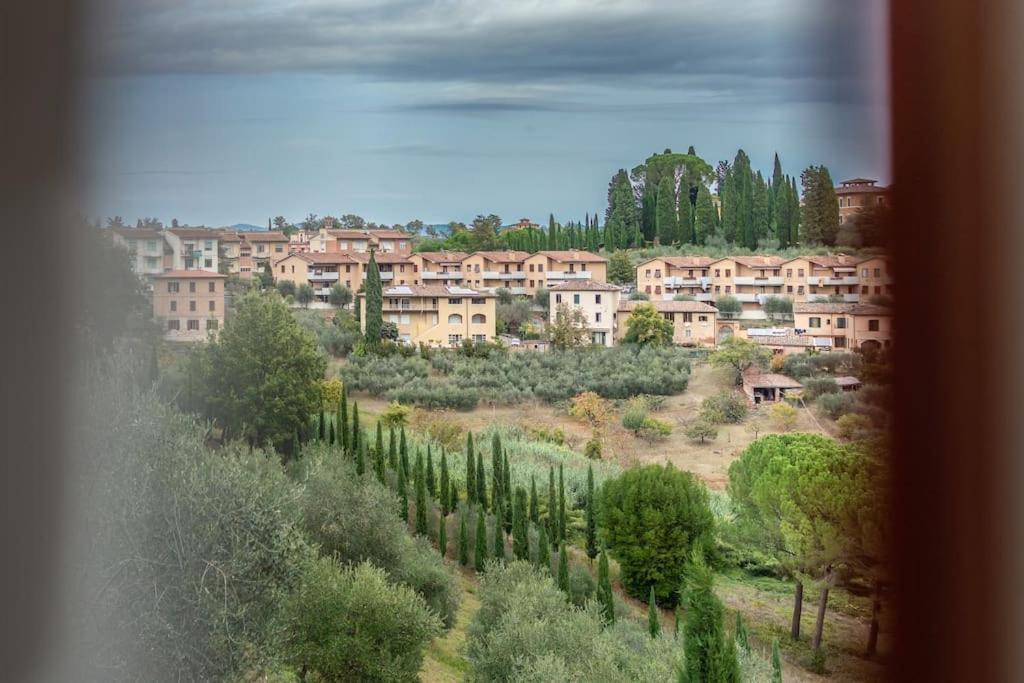 Appartamento Ginger-A Due Passi Dal Centro Di Siena Con Posto Auto Luaran gambar